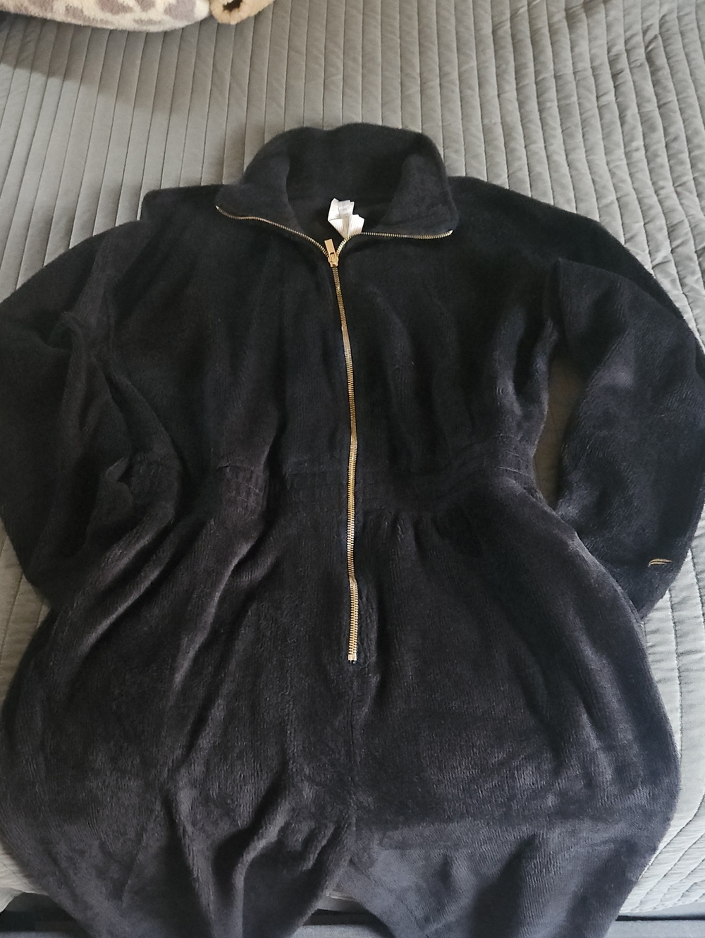 Women’s Black Zip-Front Plush Jacket